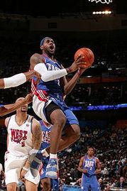 姚明去看詹姆斯全明星,见证詹姆斯全明星风采