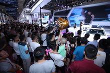 青岛车展爆料视频最新版,豪华车型云集，科技盛宴即将开启