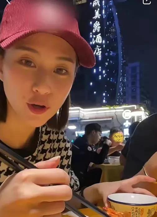 娱乐圈吃瓜小达人是什么,吃瓜小达人的八卦江湖